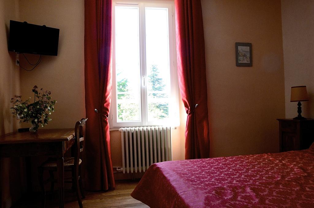 Le Vieux Noyer Bed & Breakfast Saint-Maurice-de-Tavernole Rom bilde